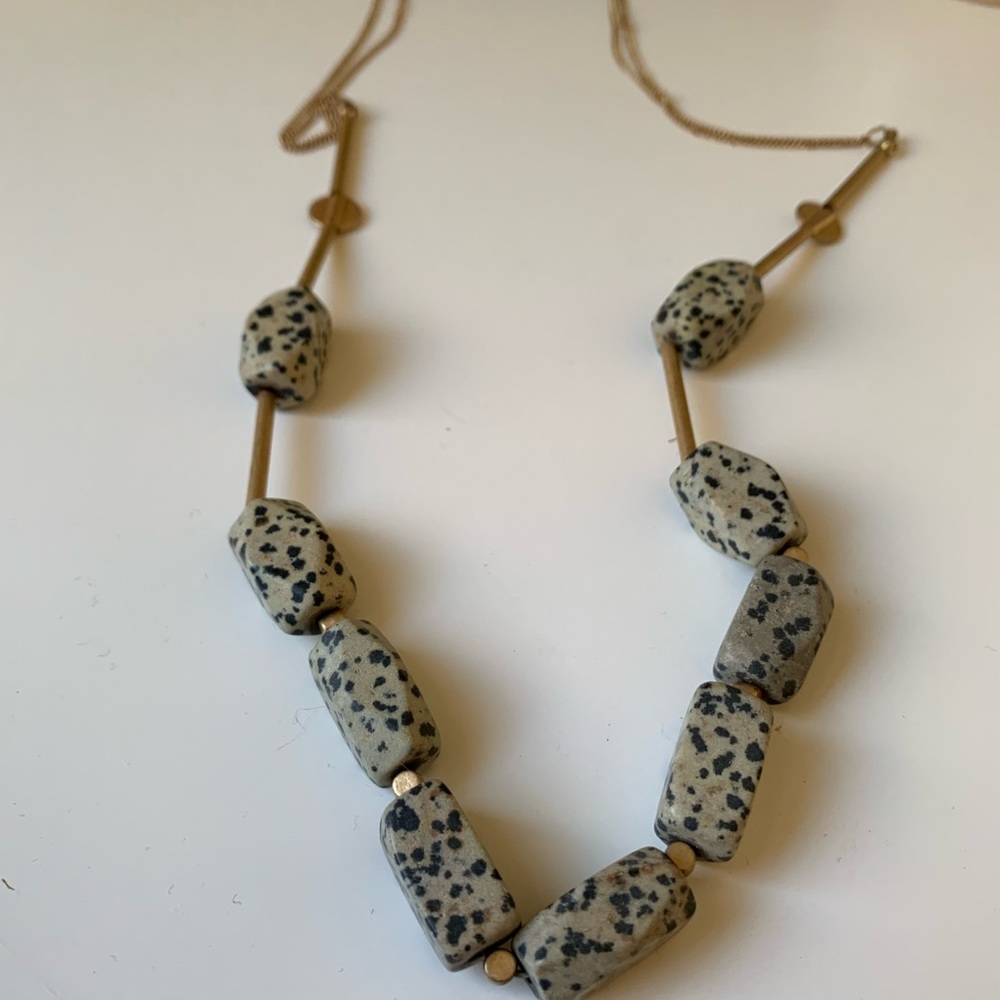 Universal Thread Goods Co semi precious Stone and Gold necklace